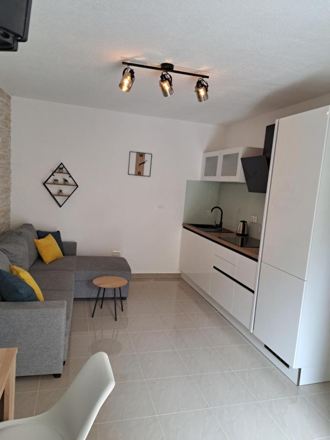 Apartman Polegubic Biograd Na Moru Exteriör bild