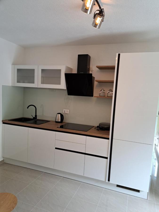 Apartman Polegubic Biograd Na Moru Exteriör bild