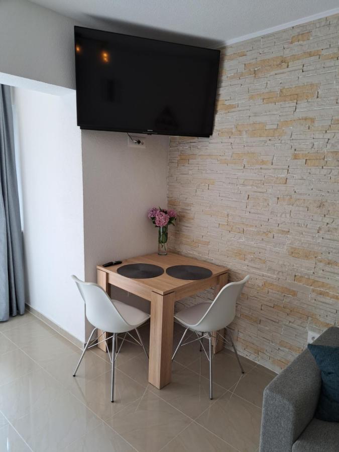 Apartman Polegubic Biograd Na Moru Exteriör bild